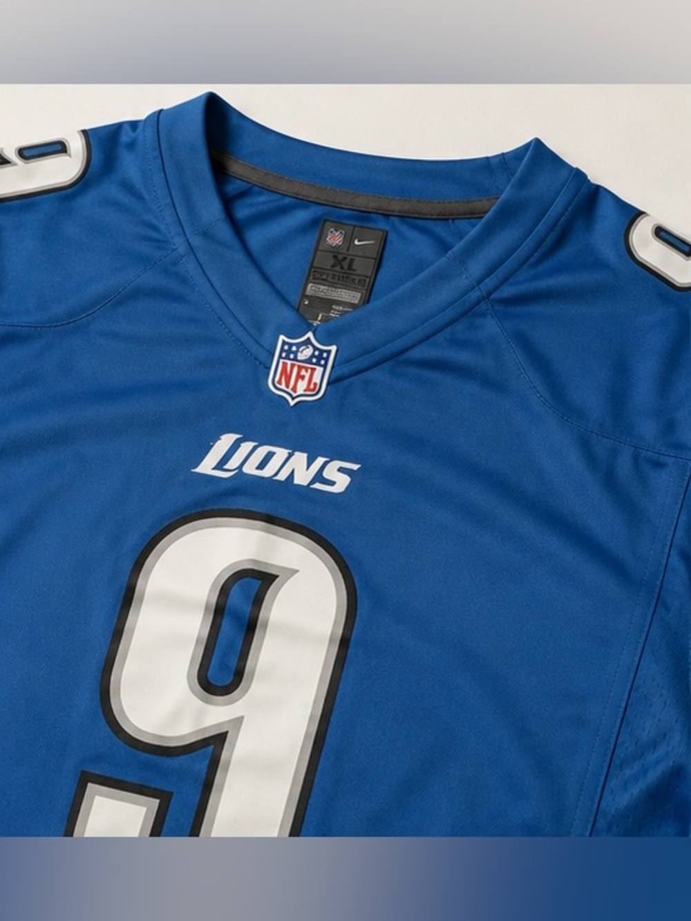Nike Blue Detroit Lions #9 Men's Football Jersey - Picture 4 of 4